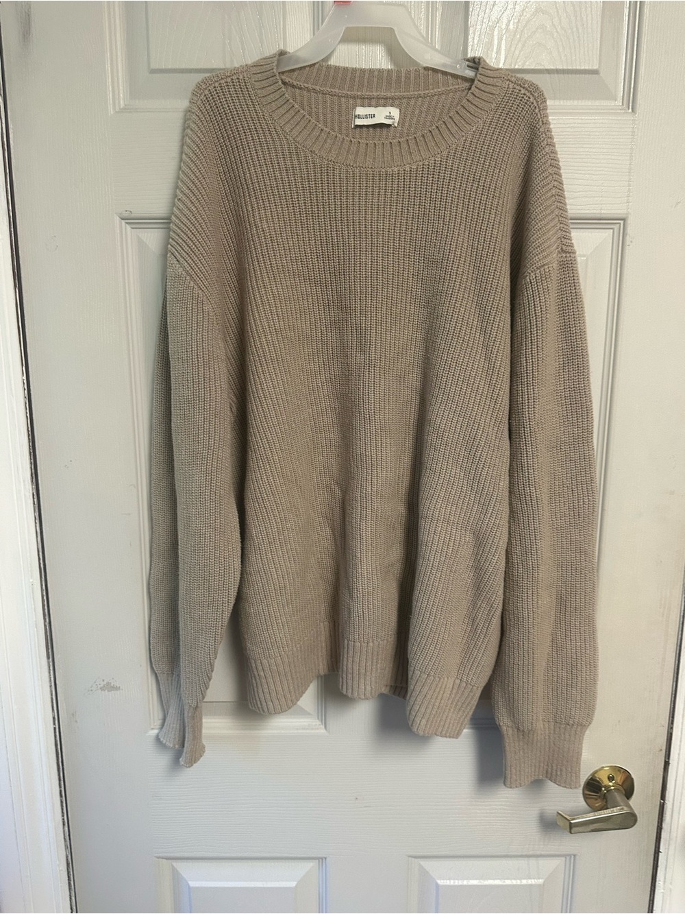 Holister WomenCrewneck Sweater in Beige